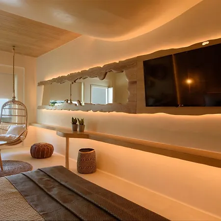 Bed & Breakfast Divelia East 3*