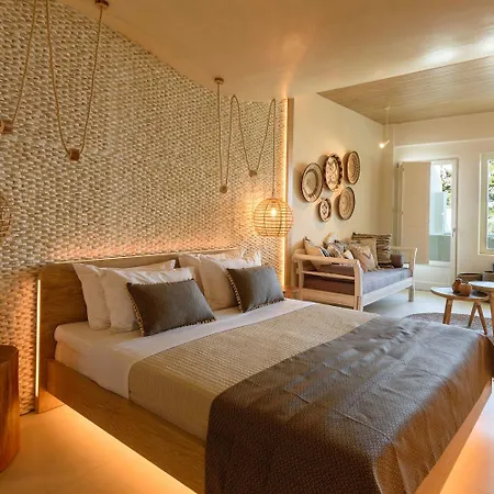 Bed & Breakfast Divelia East 3*