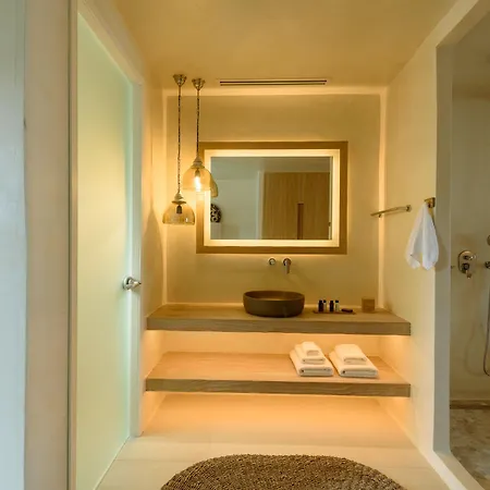 Bed & Breakfast Divelia East 3*