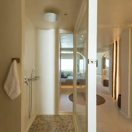 B&B Divelia East 이메로비글리